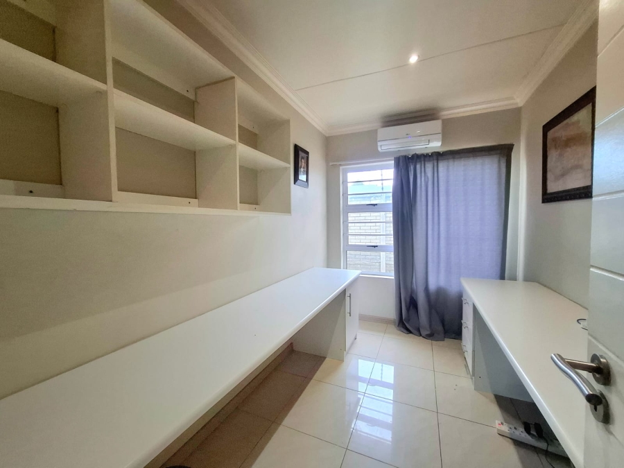 3 Bedroom Property for Sale in Nahoon Valley Park Eastern Cape